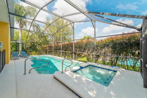 . Orange Grove Retreat - Solar Heating Included!