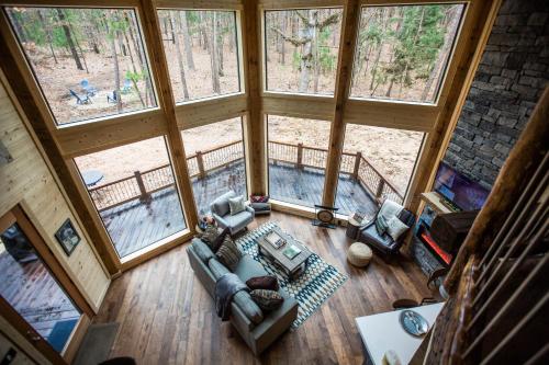 1Forest1 Couples Cabin in Stephens Gap, USA