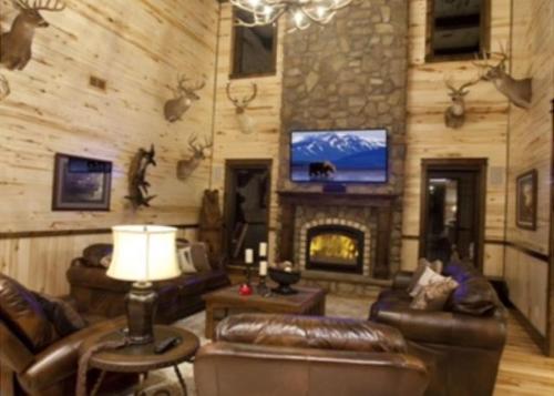 Call It A Day Luxury Cabin - image 7