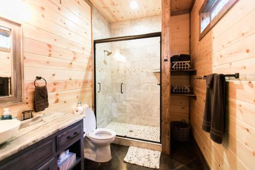 Fireside Creek Luxury Cabin Fireside Creek Luxury Cabin