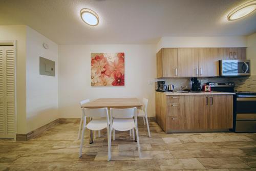 Facilities, Club Lux Resort By The Beach in Deerfield Beach (FL)