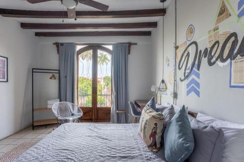 Guestroom, Selina Granada in Granada