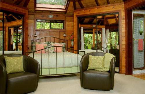 Volcano Rainforest Retreat - 편의 시설/서비스