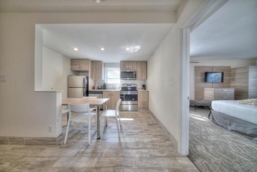 Facilities, Riverside Apartments By The Beach in Fort Lauderdale (FL)