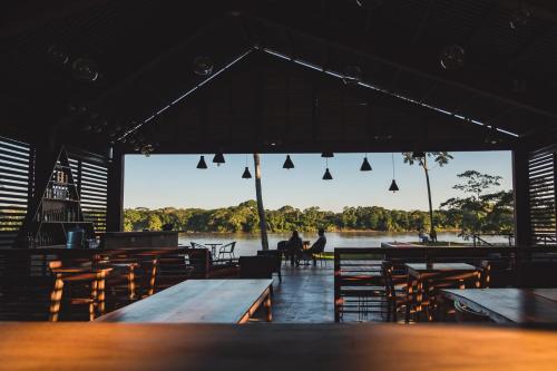 Étterem, Enai in Tambopata