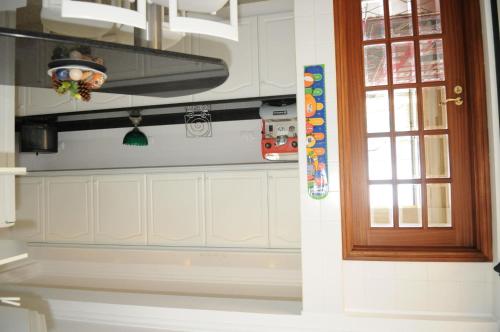 An uninterrupted 180º overlooking the Atlantic Ocean. - image 5