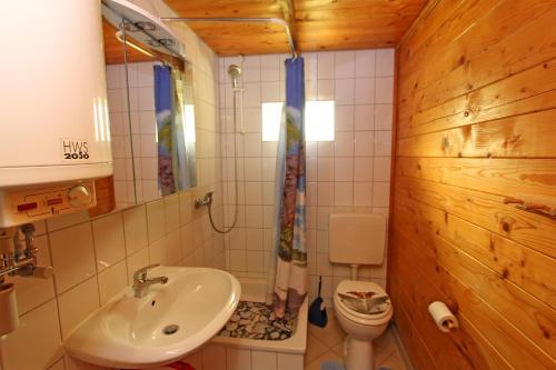 Ferienhaus Neuendorf USE 2441