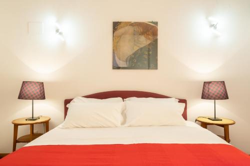 One-Bedroom Apartment image 8
