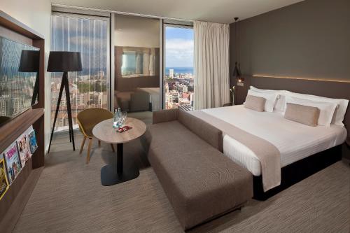 Meliá Barcelona Sky