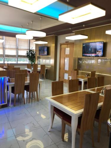 ห้องอาหาร, ELJOS HOTEL in โวเร