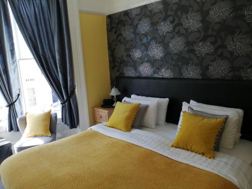 Burleigh Guest House - image 4