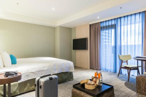 room detail thumbnail 1