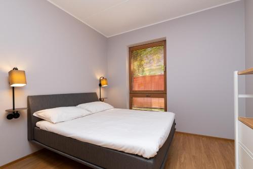 Self-check-in 2 bedroom apartment with a terrace and free parking, Tallinn (photo 7)
