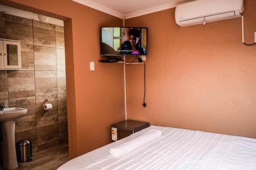 Thavhani Guest House