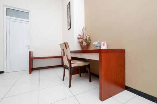 Deluxe Double Room image 6