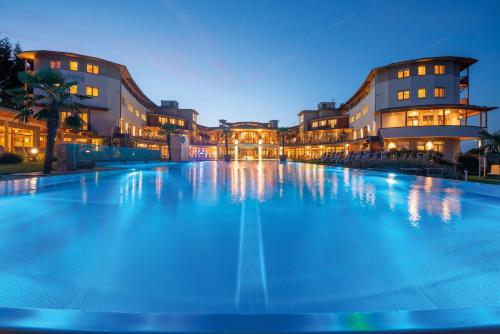สระว่ายน้ำ, Hotel & Spa Larimar in ชไตน์บัค