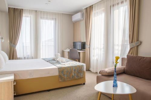 Melia Mar, 