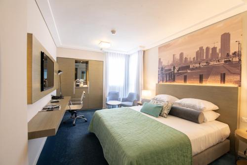 room detail thumbnail 0