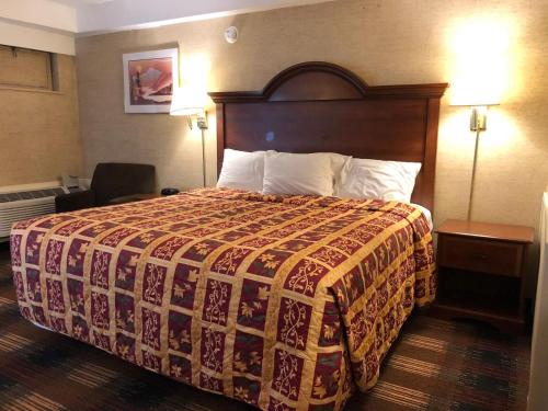 錫拉丘茲機場紅地毯旅店 (Red Carpet Inn Syracuse Airport) in 錫拉庫茲 (NY)