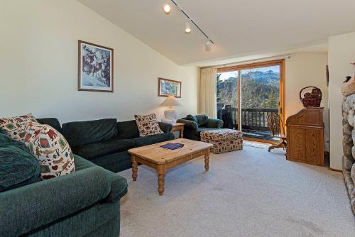 

SnowCreek #936 (Phase 5) - Three Bedroom Condo