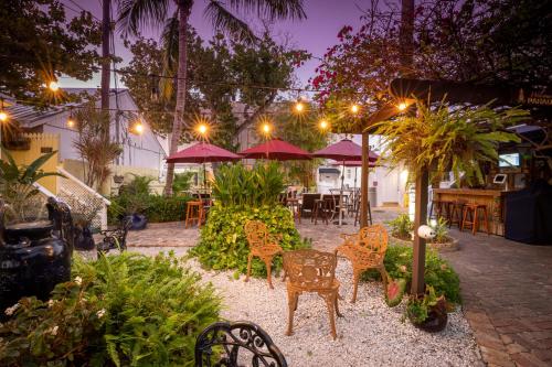 Duval Inn - Key West