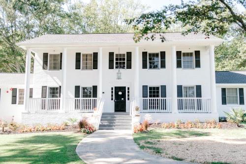 Georgia Palms & Gardens - Accommodation - Powder Springs