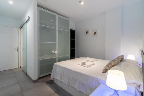 Flatguest Santa Catalina + Beach + Central + WiFi - image 10