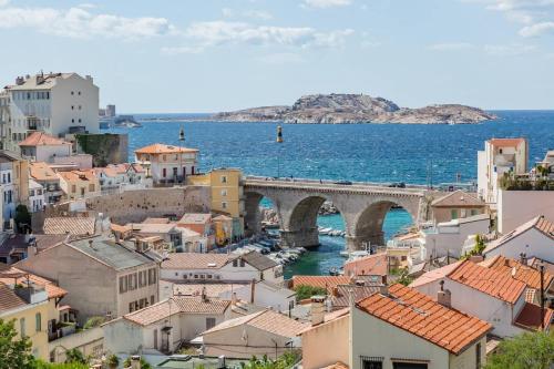 T2 SUPERBE VUE MER et Vallon Des Auffes - Location saisonnière - Marseille