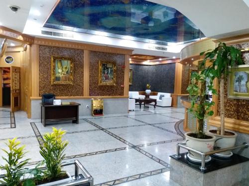 Taj Plaza Hotel