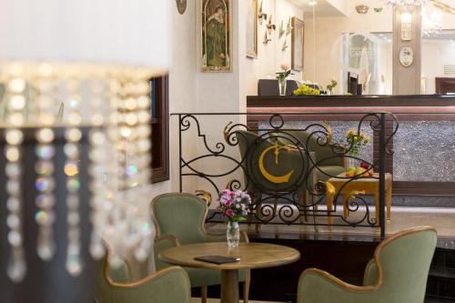 Myo Hotel Caruso - image 13