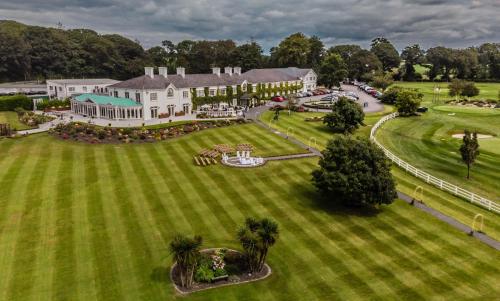 Crover House Hotel & Golf Club