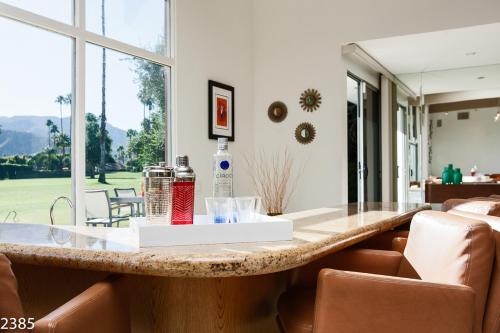 Collins Hideaway - image 5