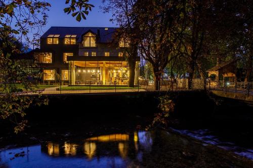 A szálláshely kívülről, Boutique Hotel Sunrose 7 - Gourmet & SPA in Bohinjska Bistrica