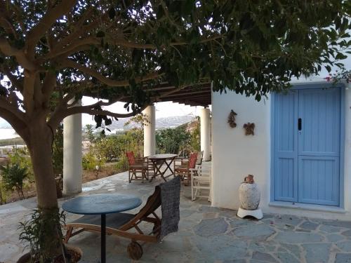  Karades Houses Poseidon 75m2 in Naxos Chora