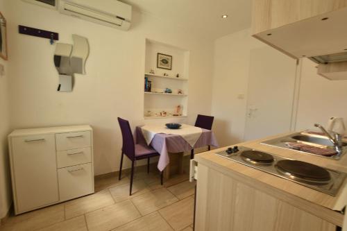 Apartments Dragica - image 14