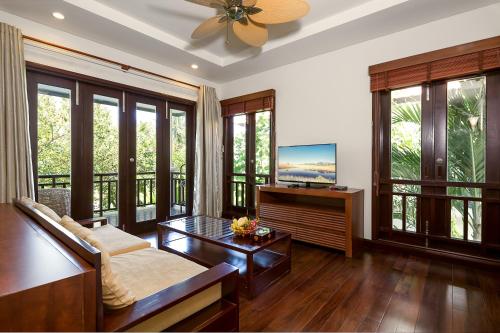 Villa with Sea View image 1