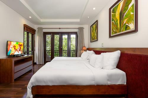 Villa with Sea View image 3