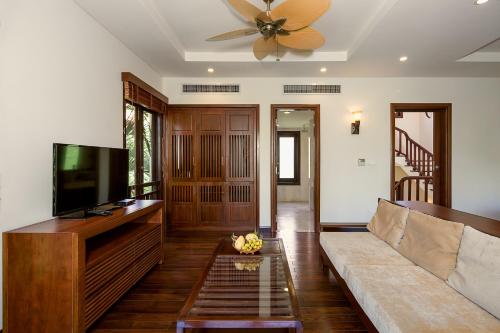 Deluxe Villa image 8