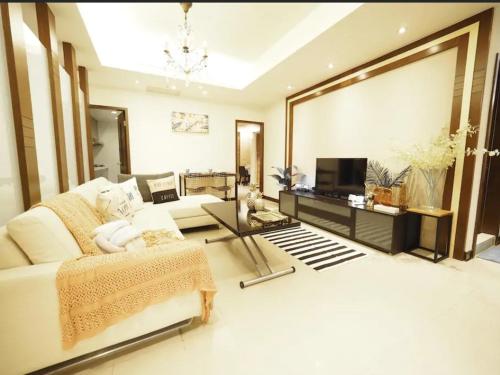 Yixian Apartment