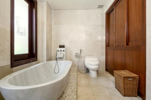 Villa with Sea View image 9