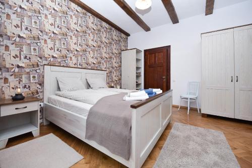 Buzoianu Residence by Holztreppe