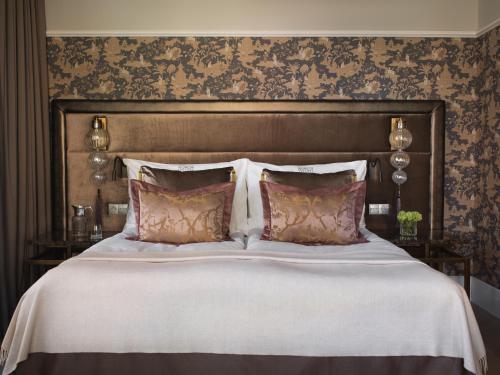 Britannia Hotel - image 13