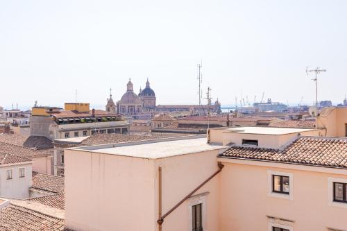 Catania City Center Apartment - image 6