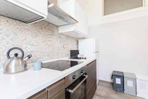 Catania City Center Apartment - image 5