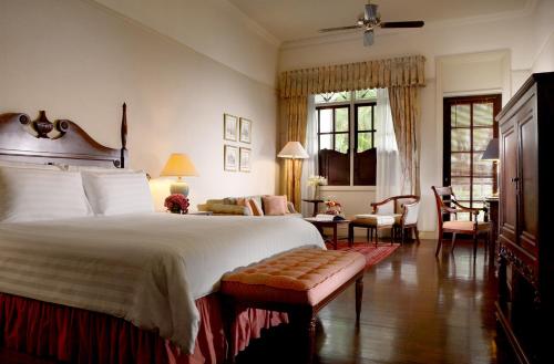 Classic King Room image 3