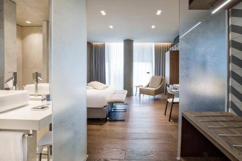 Maritim Hotel Plaza Tirana - image 7