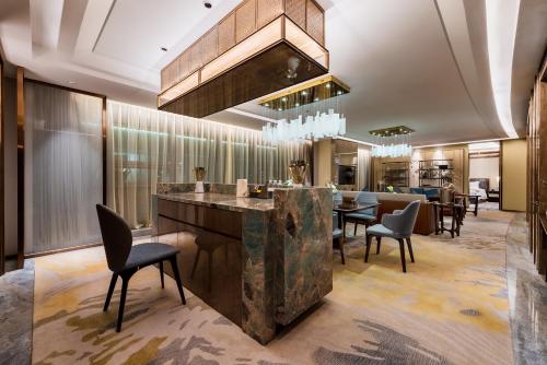 Auto City Ruili Hotel in Jiading