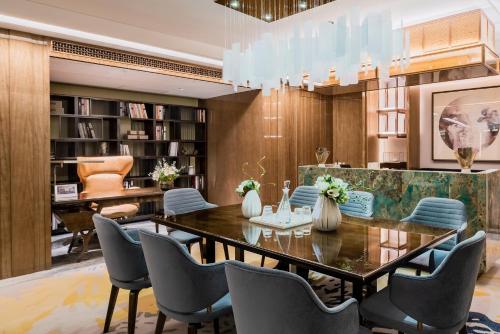 Auto City Ruili Hotel in Jiading