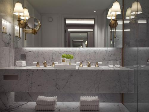 Britannia Hotel - image 8