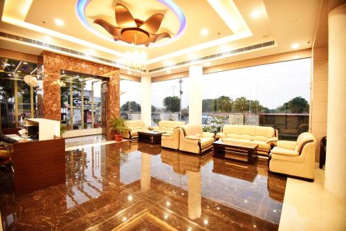 Hotel S K Grand